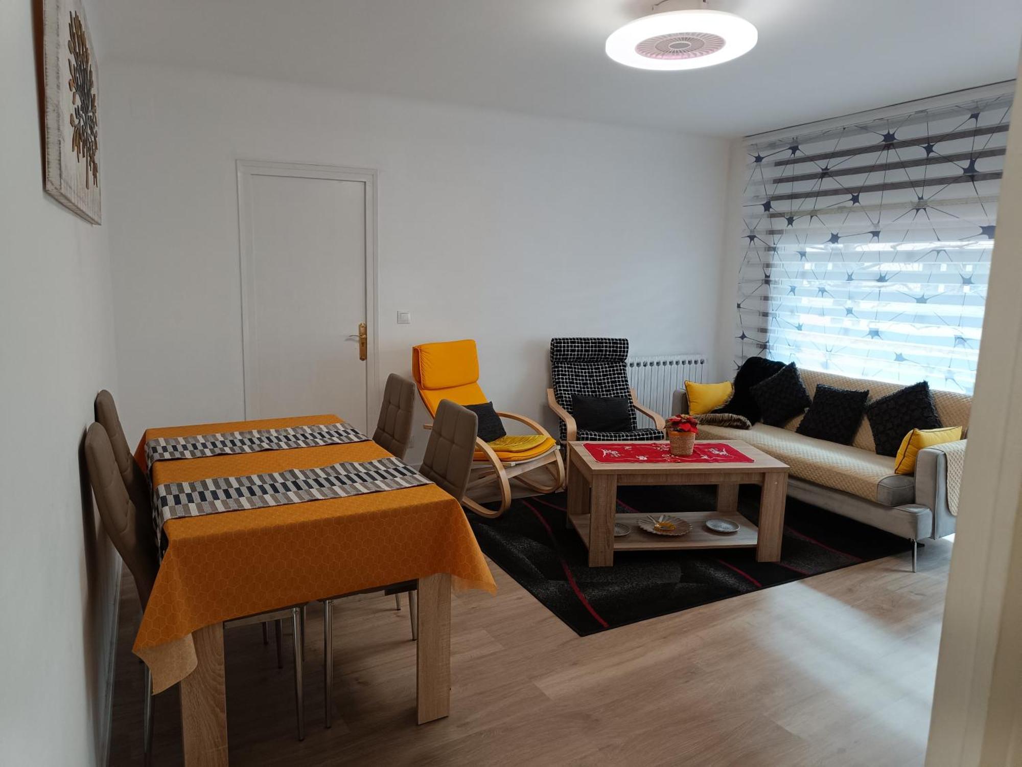 Apartamento Estel Сео-де-Уржель Экстерьер фото